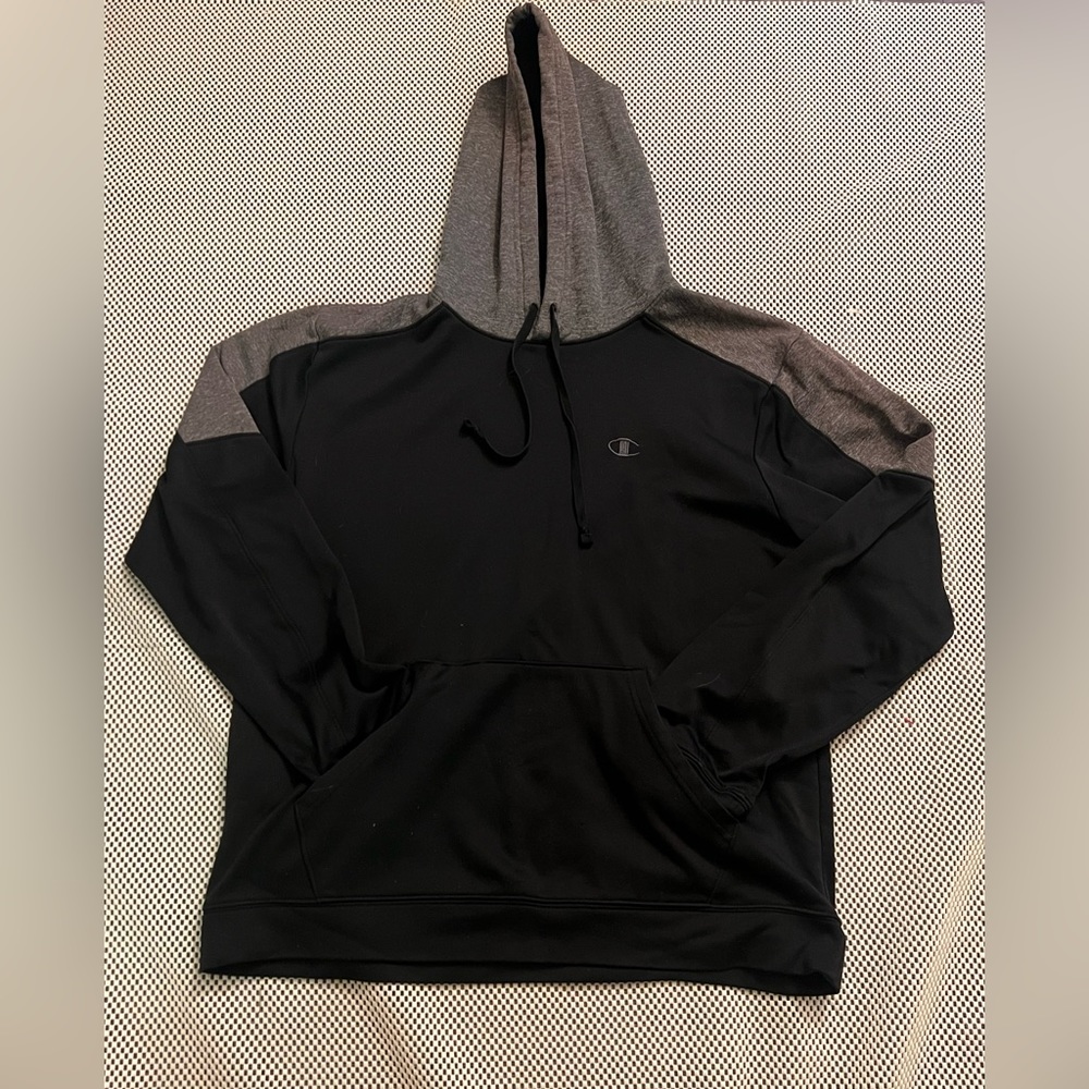 Classic Champion Hoodie: Timeless Comfort, Iconic Streetwear Essential!